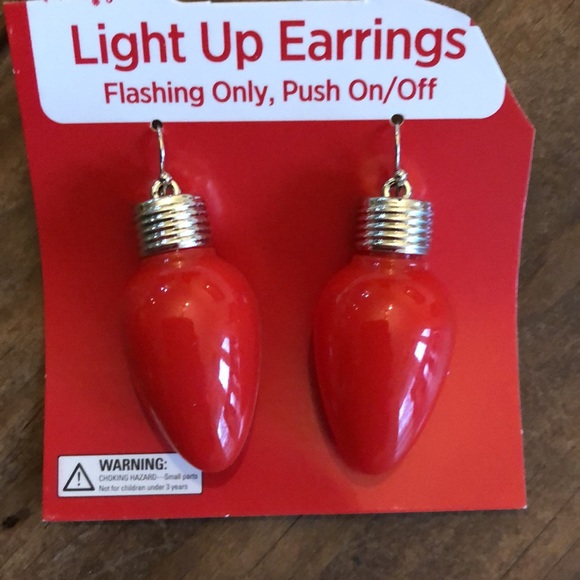 Flashing Christmas Earrings🎅🎄 - Picture 5 of 10